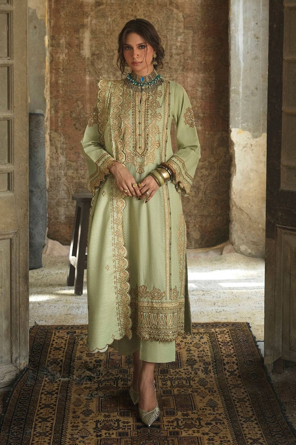 img_gul_ahmed_winter_awwal_boutique