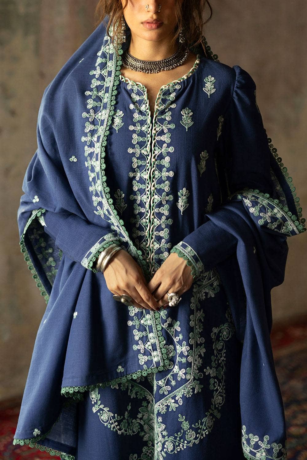 img_gul_ahmed_winter_awwal_boutique