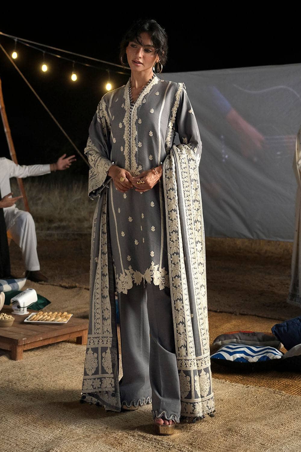 img_gul_ahmed_winter_awwal_boutique