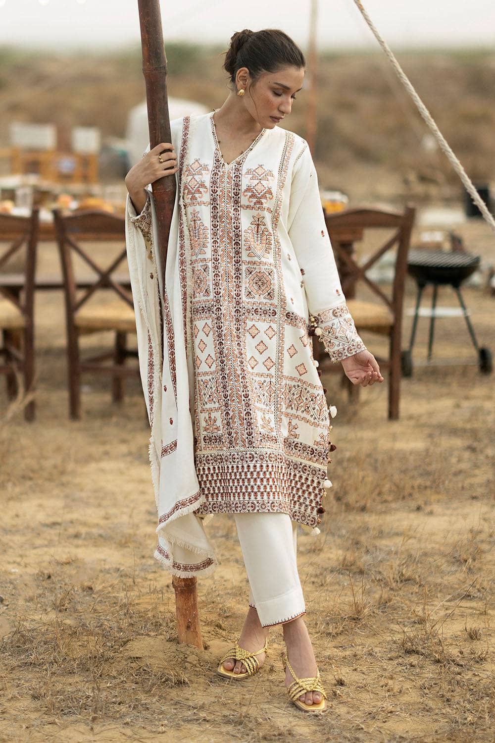 img_gul_ahmed_winter_awwal_boutique