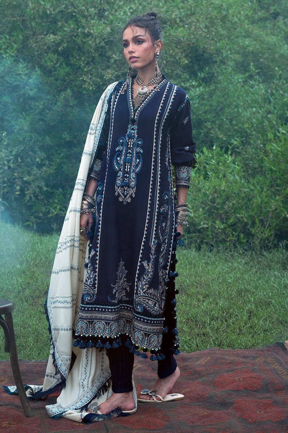 img_gul_ahmed_charm_of_winter_awwal_boutique