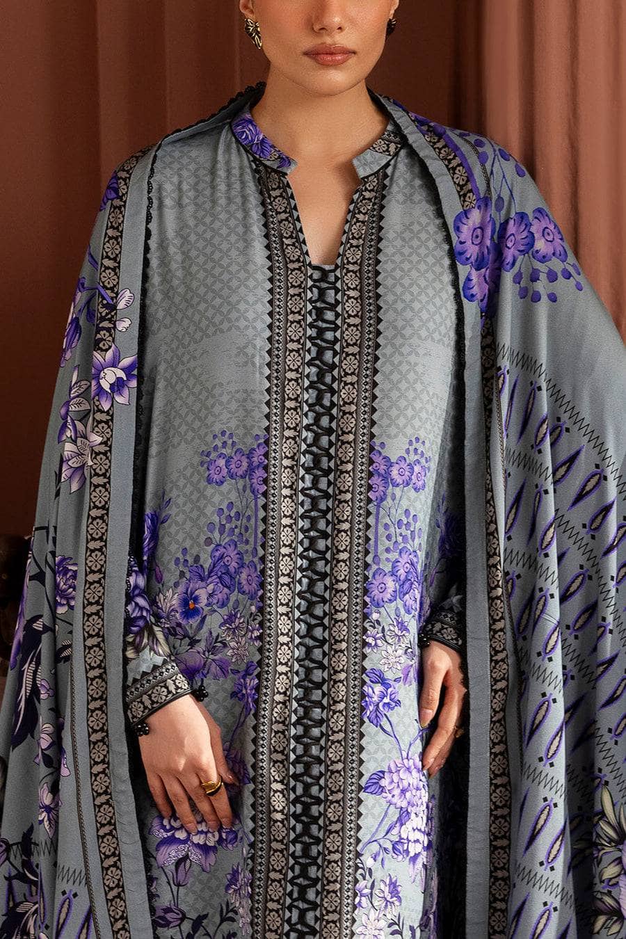img_gul_ahmed_winter_awwal_boutique