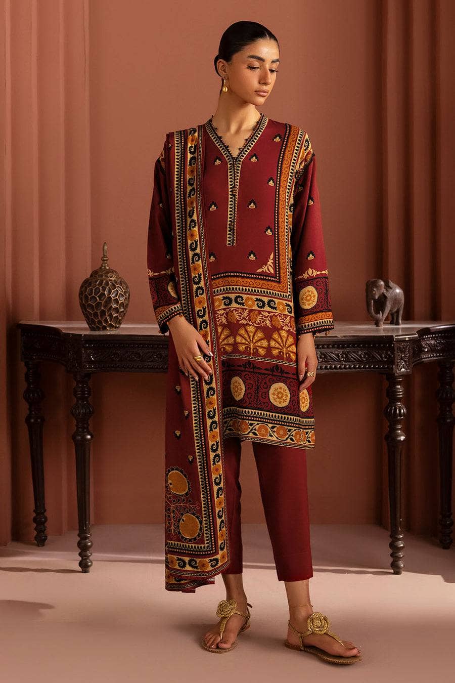 Gul Ahmed Crafted In Winter/LT 62010