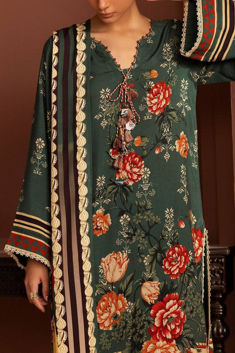 ing_gul_ahmed_winter_awwal_boutique