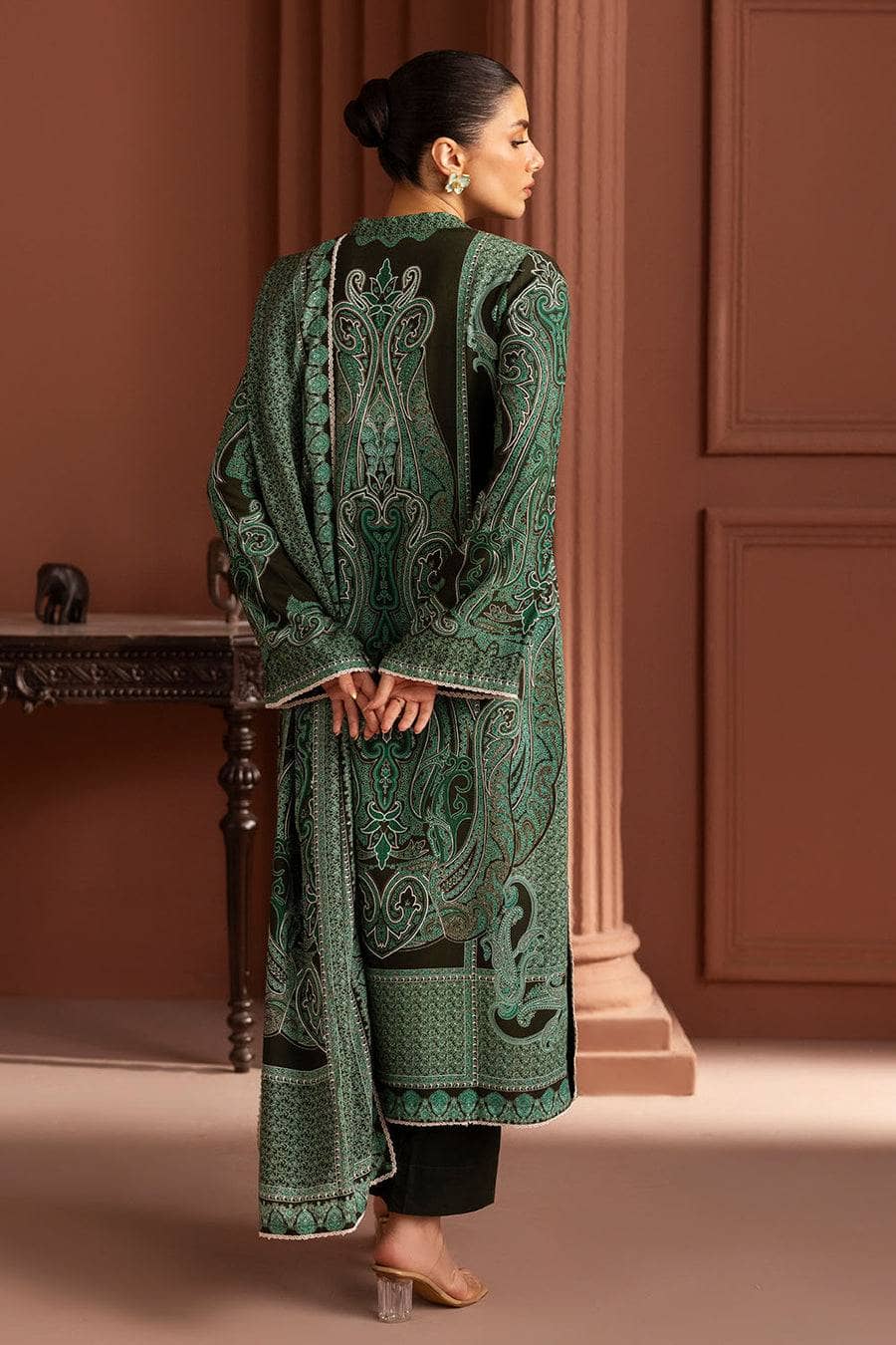 Gul Ahmed Crafted In Winter/LT 62012