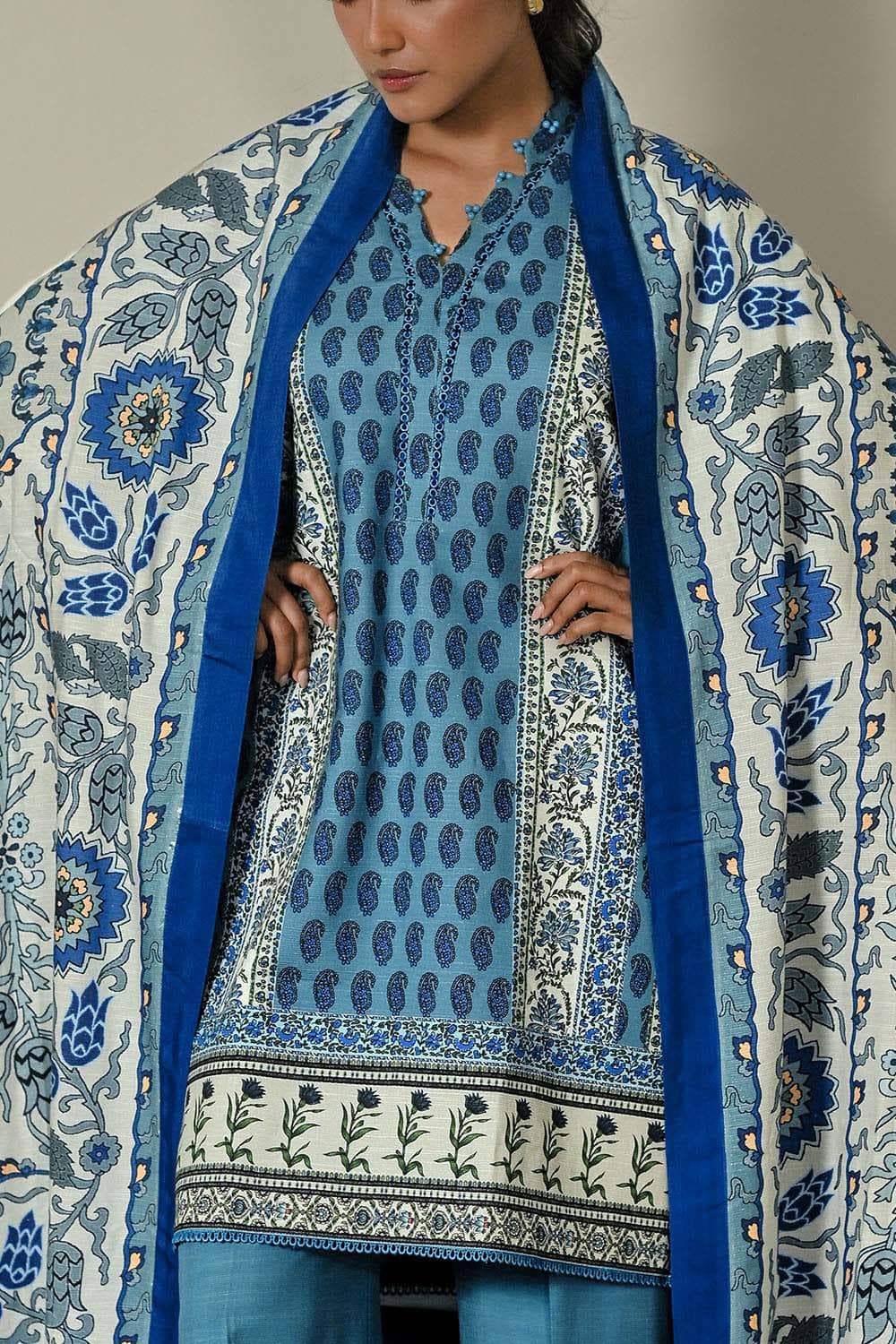 img_gul_ahmed_naqsh_winter_awwal_boutique