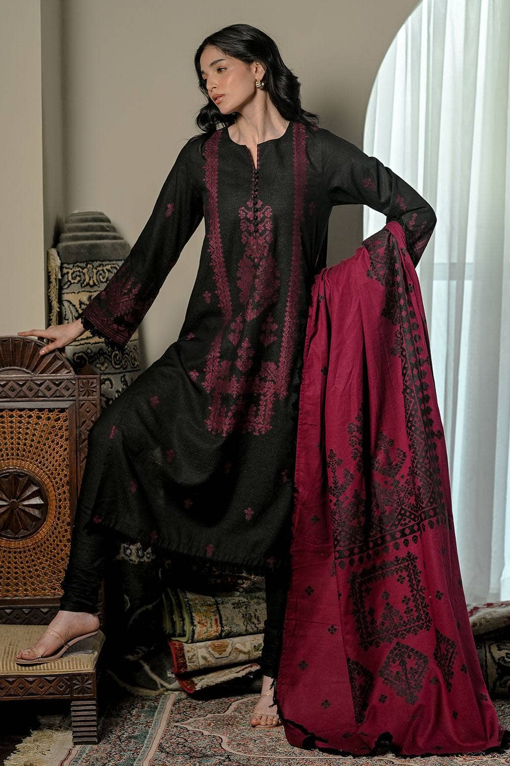 Gul Ahmed  Naqsh Winter/MJ -62019/Karandi Velvet Jacquard