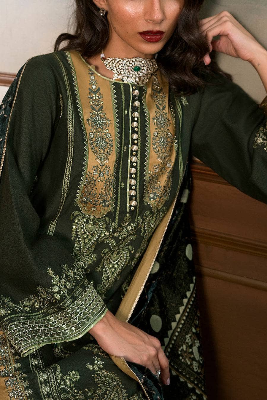 img_gul_ahmed_whisoers_of_the_season_awwal_boutique