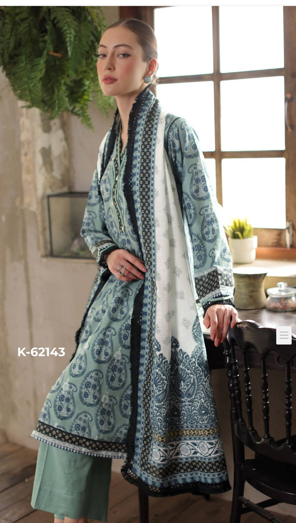 img_gul_ahmed_khaddar_winter_awwal_boutique