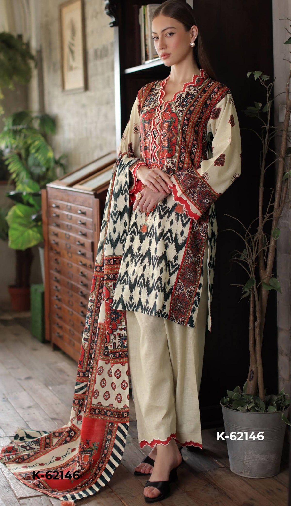 img_gul_ahmed_khaddar_winter_awwal_boutique
