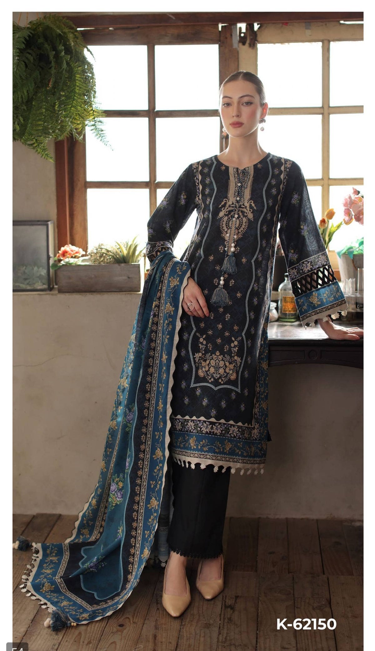 img_gul_ahmed_khaddar_winter_awwal_boutique