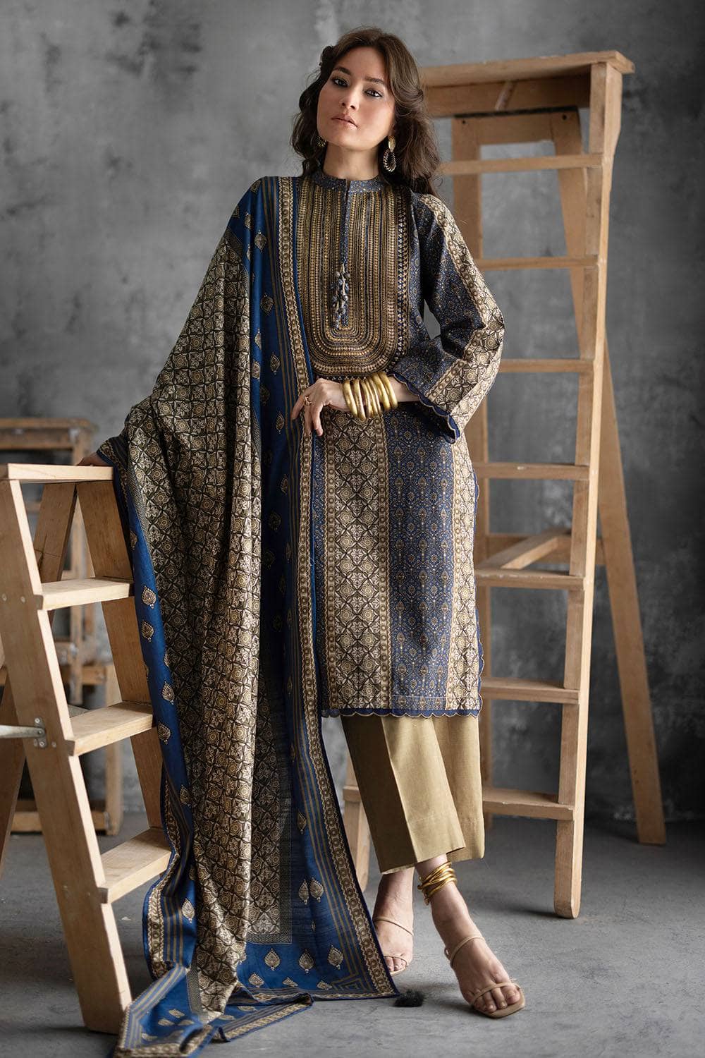 img_gul_ahmed_winter_story_awwal_boutique