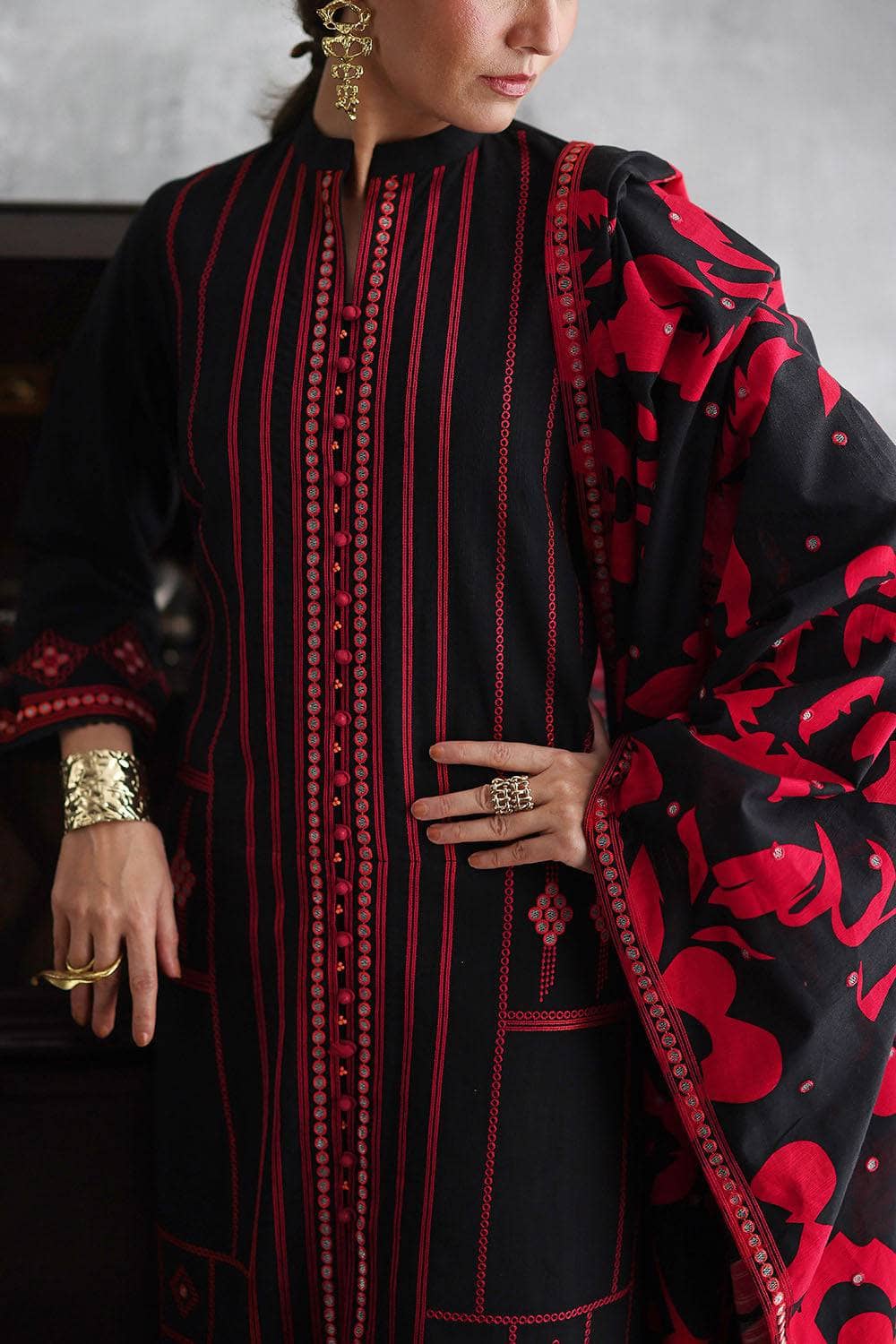 img_gul_ahmed_winter_story_awwal_boutique