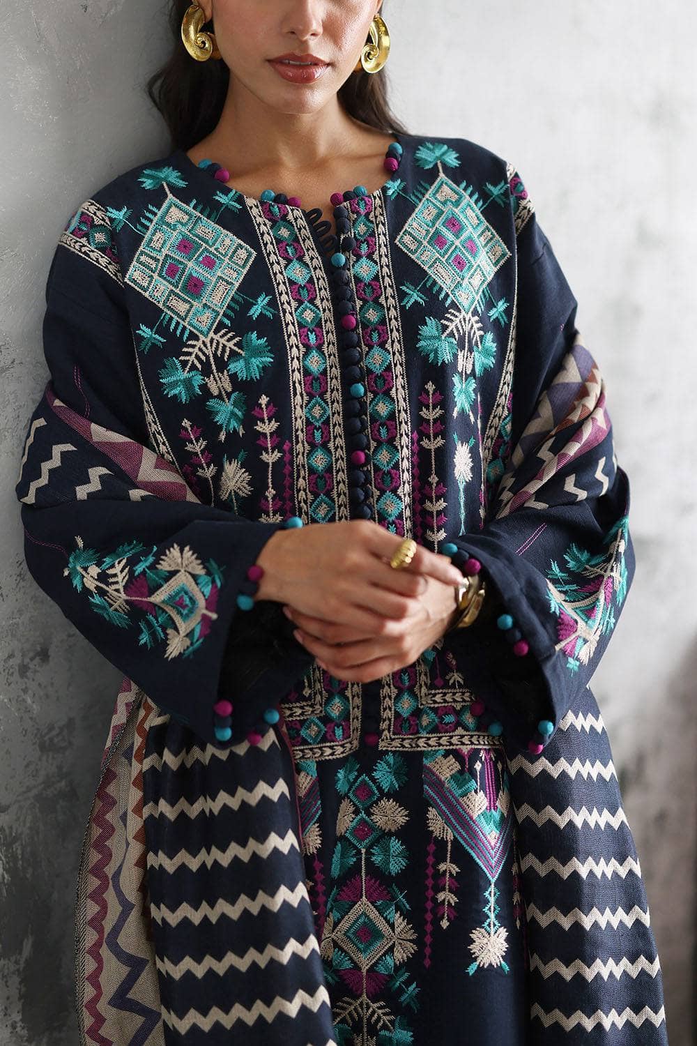 img_gul_ahmed_winter_story_awwal_boutique