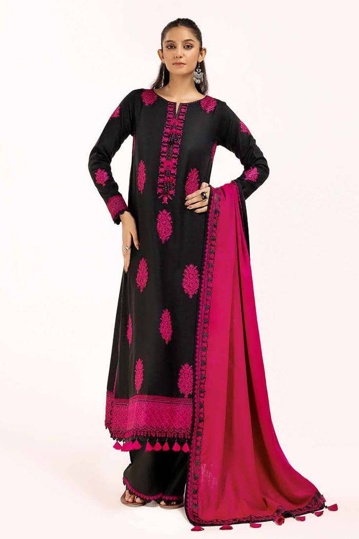 img_gul_ahmed_winter_24_Awwal_boutique