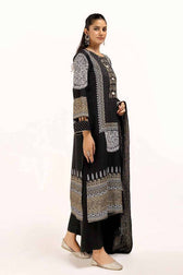 img_gul_ahmed_winter_24_Awwal_boutique
