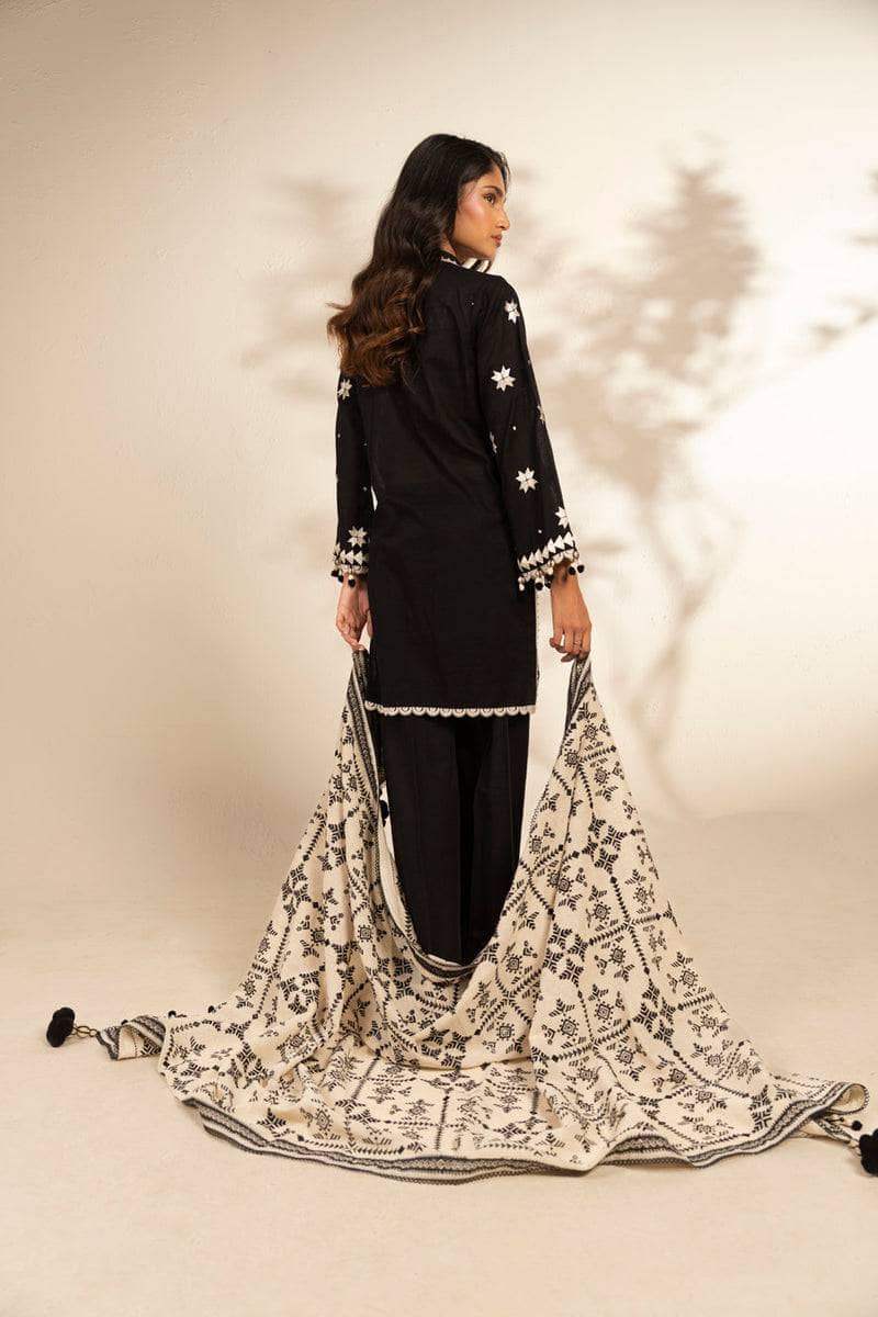 Al Karam Winter 25/RTS | SHIRT, TROUSER & SHAWL/Khaddar