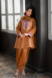 img_gul_ahmed_winter_awwal_boutique