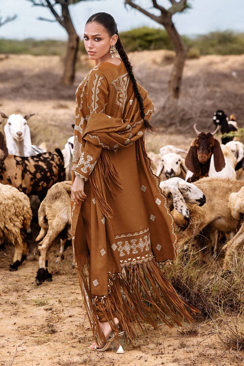 Gul Ahmed Luxe Patjhaar/Embroidered Pashmina Suit with Embroidered Shawl AP-52004