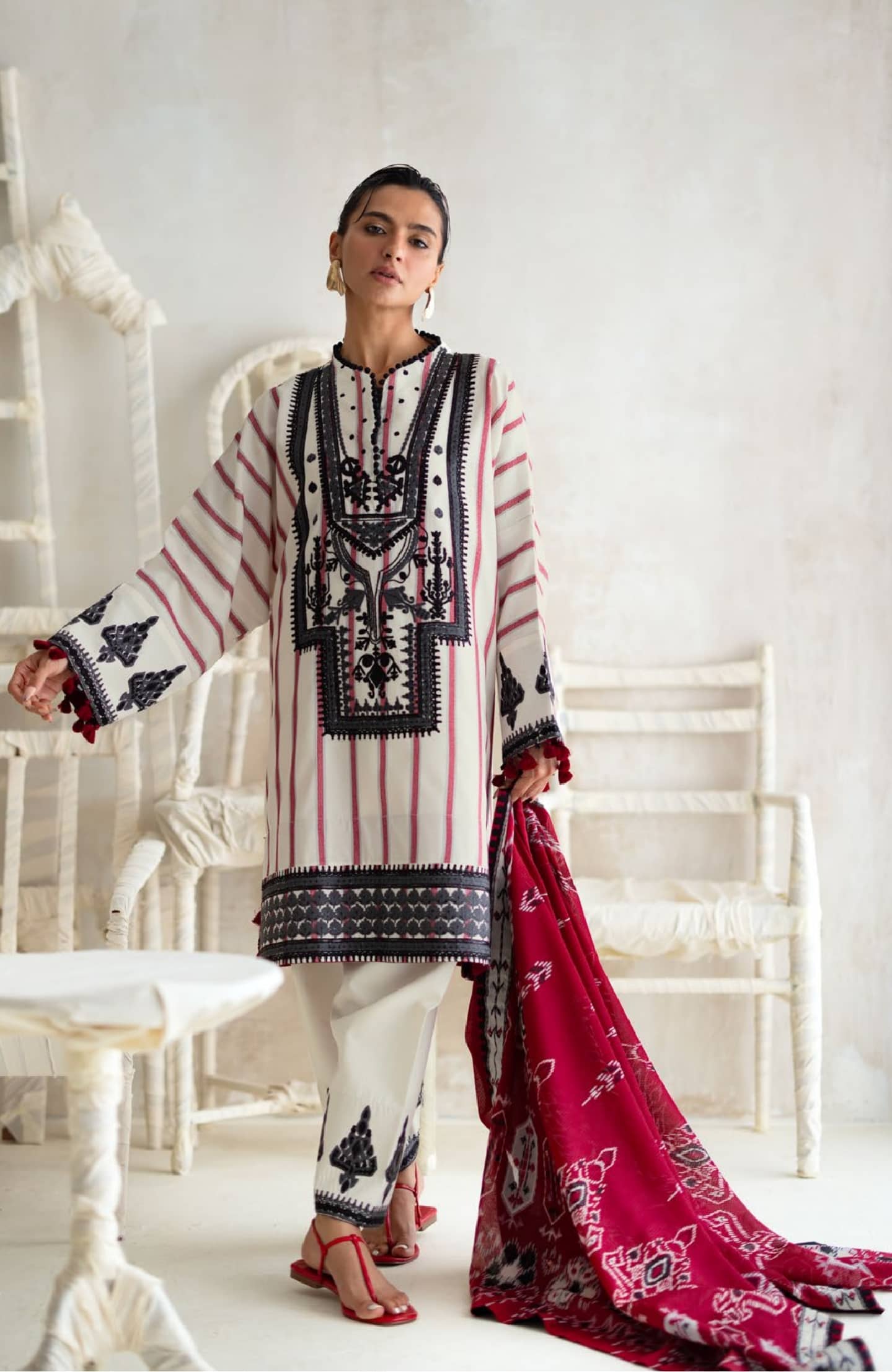 img_gul_ahmed_summer_luxe_awwal_boutique