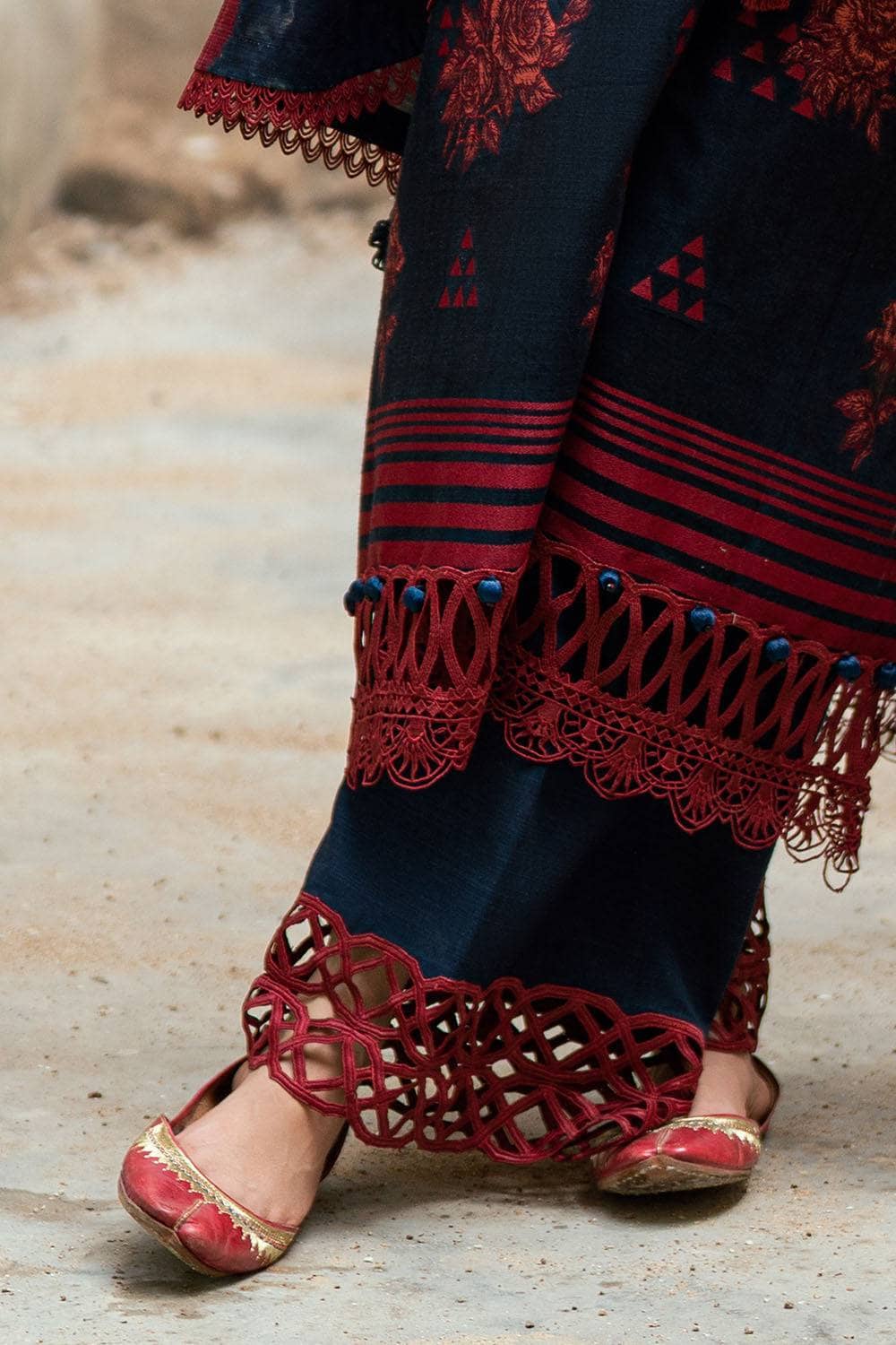 ing_gul_ahmed_winter_luxe_awwal_boutique