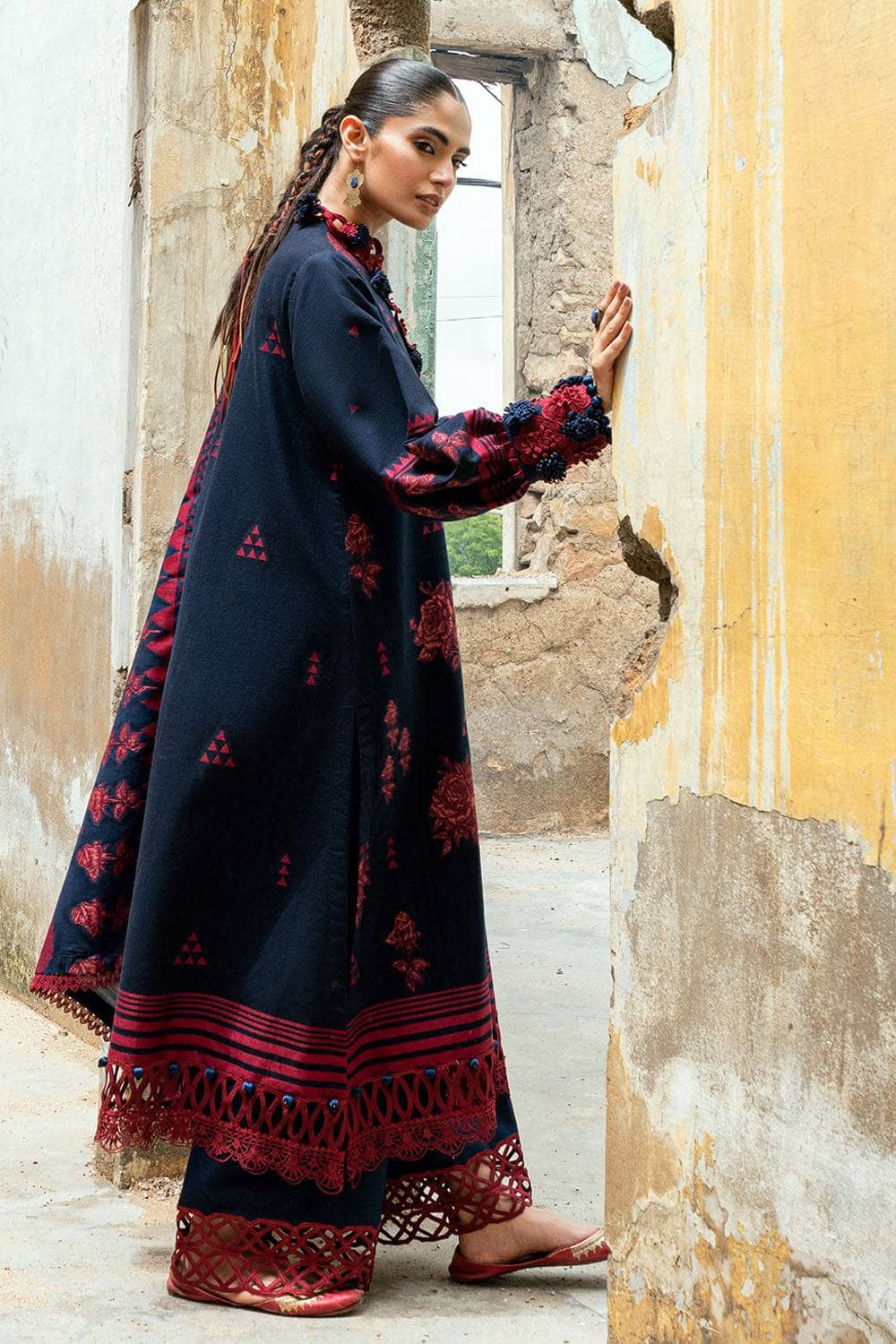 Gul Ahmed Luxe Winter/MJ 52029/Jacquard Shawl