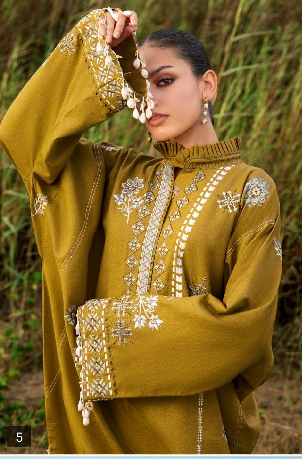 Gul Ahmed Winter Essentials/Casuals/TK 52005/Embroidered Khaddar