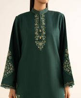 Sapphire Fall Winter 25/Embroidered Khaddar Suit/U3PESG25V832