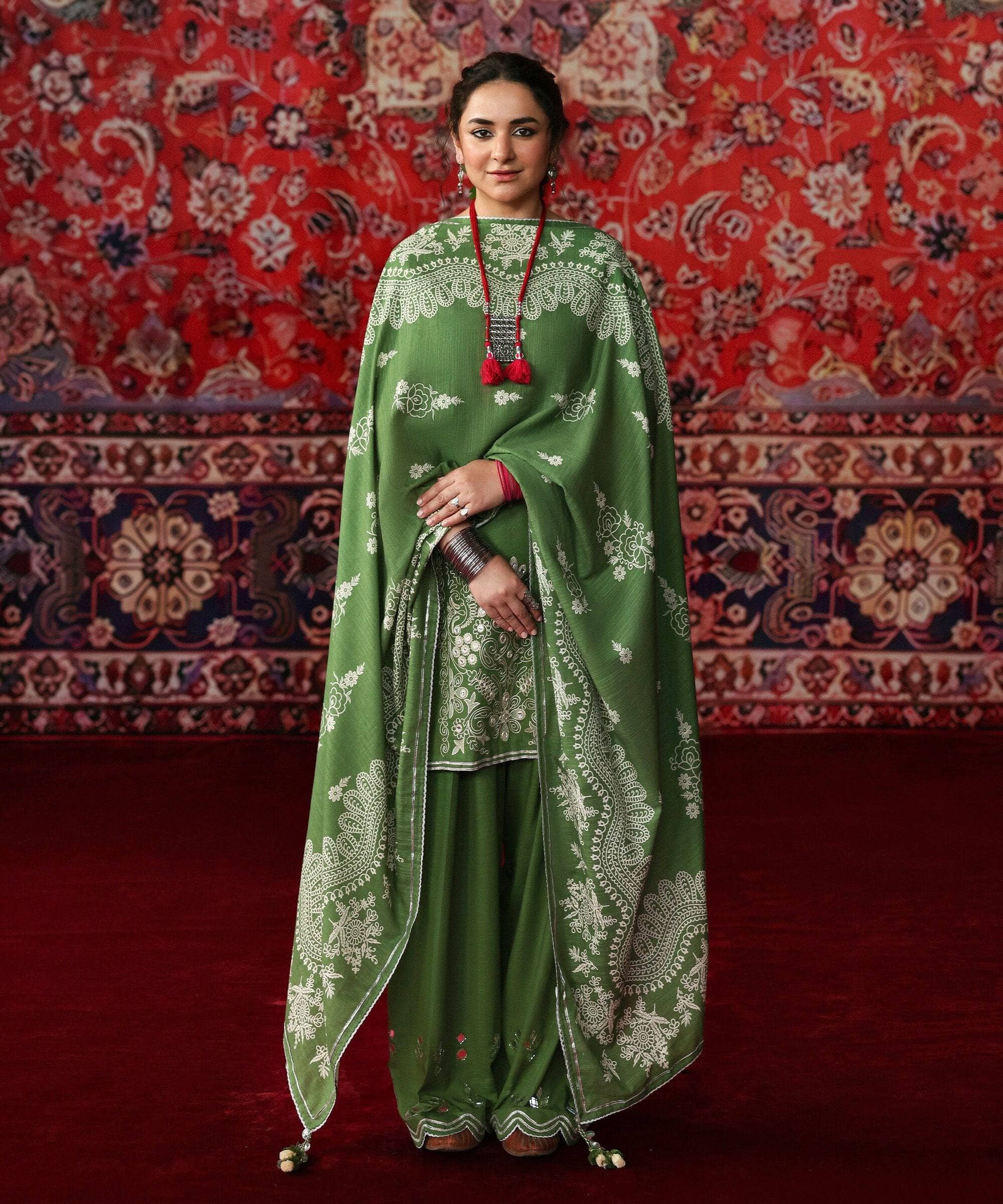 img_sapphire_winter_awwal_boutique