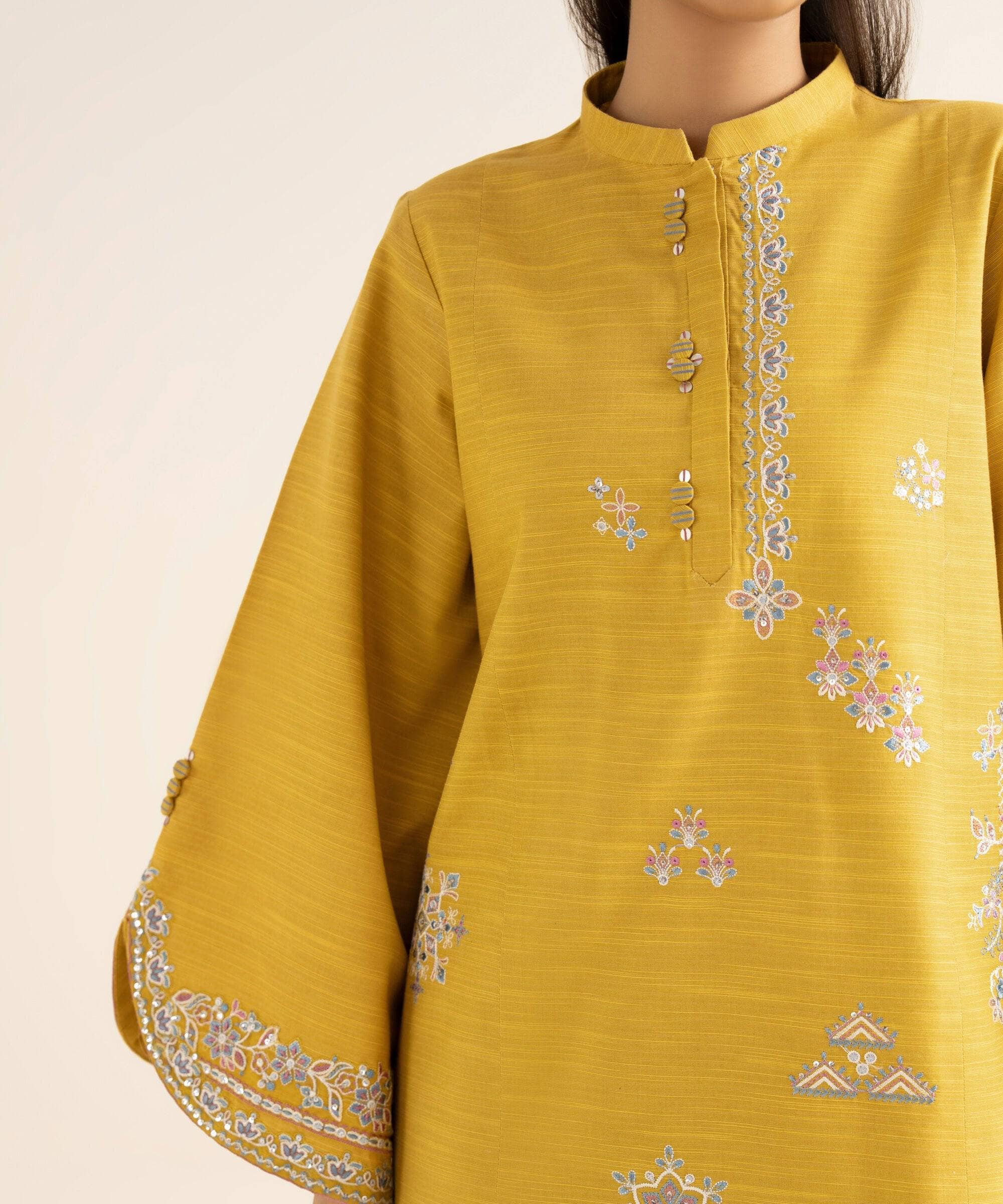 Sapphire Fall Winter 25/Embroidered Zari Khaddar/0U2TEST25V85/Shirt Bottom Set