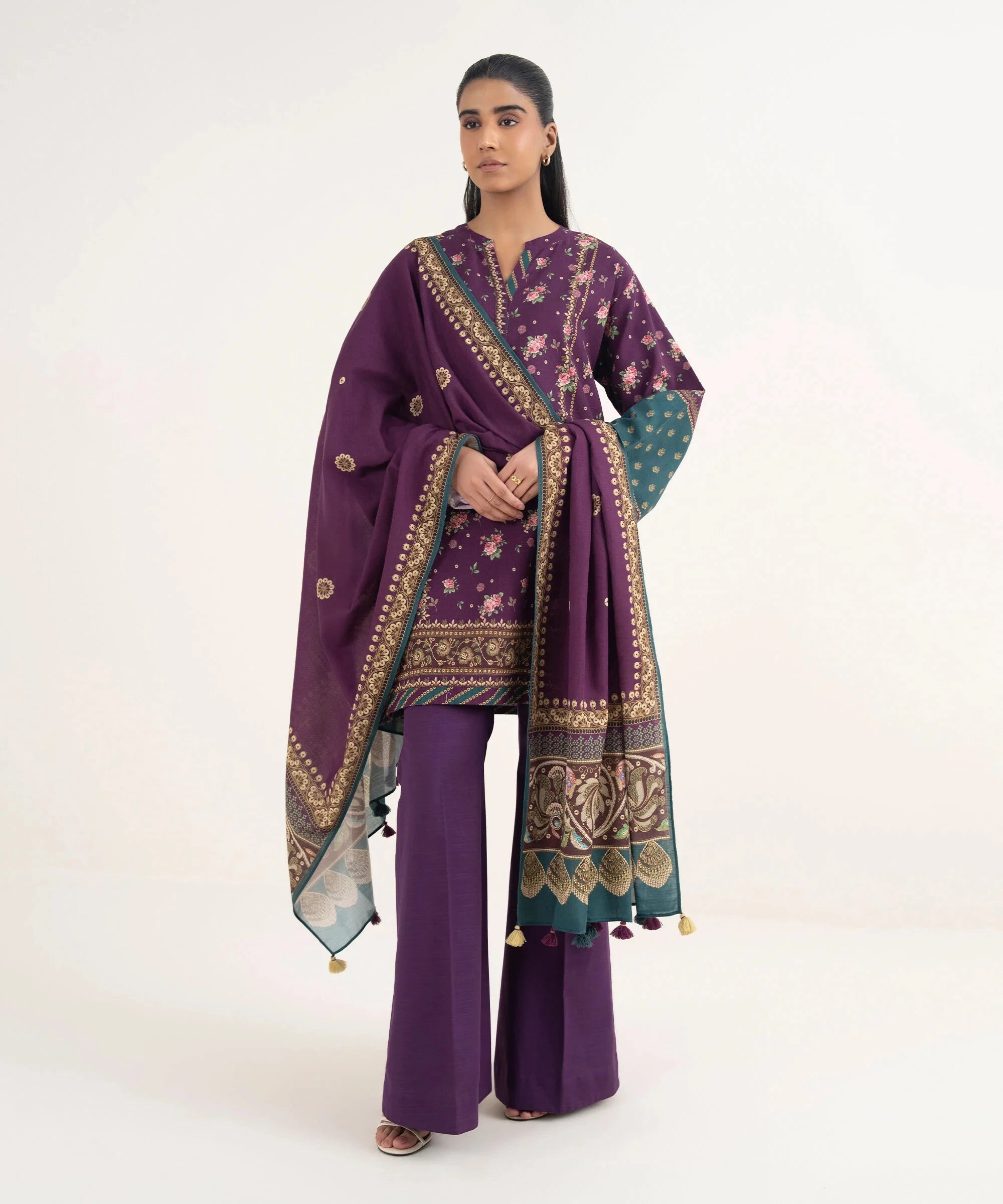 img_sapphire_winter_suit_awwal_boutique