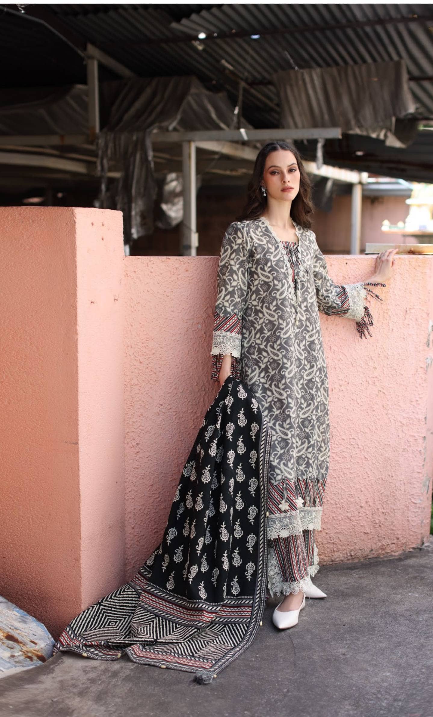 img_gul_ahmed_winter_awwal_boutique