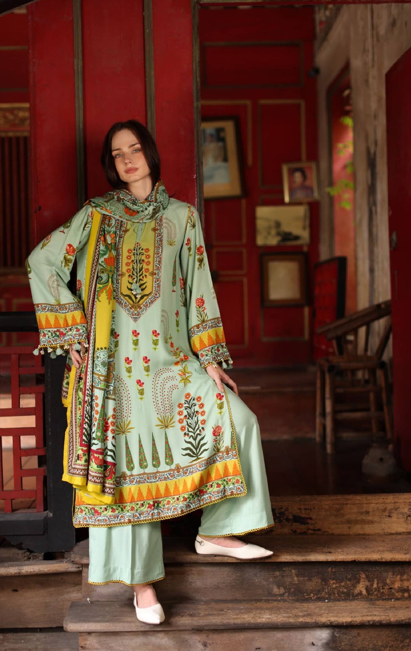 img_gul_ahmed_winter_awwal_boutique