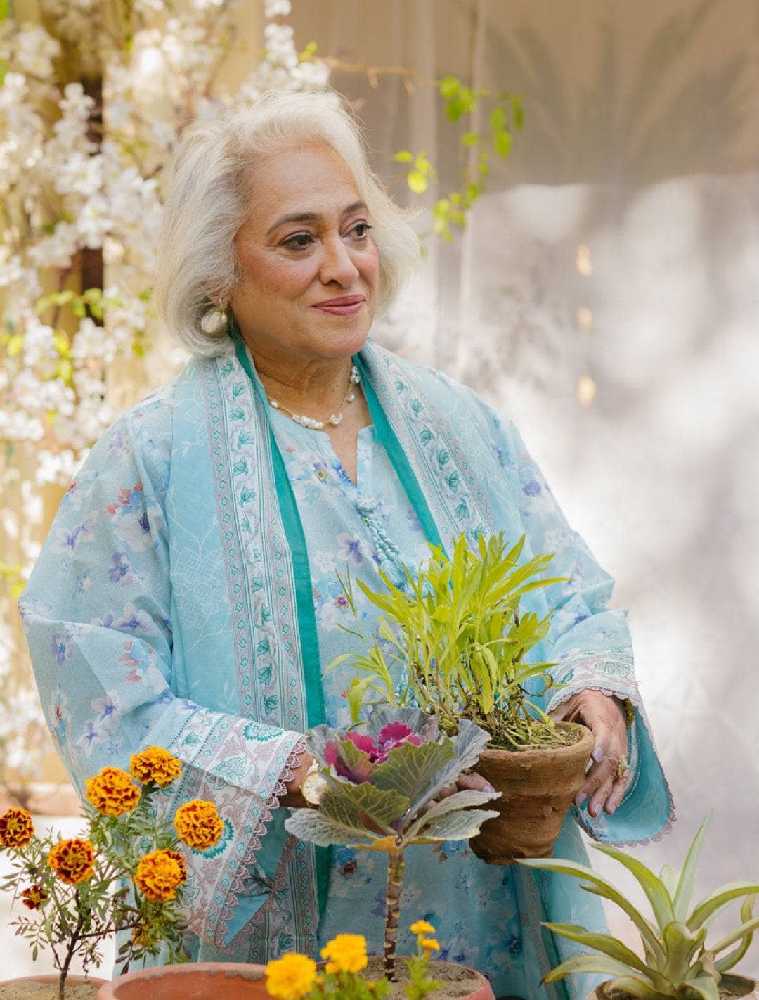 img_gul_ahmed_mothers_collection_awwal_boutique