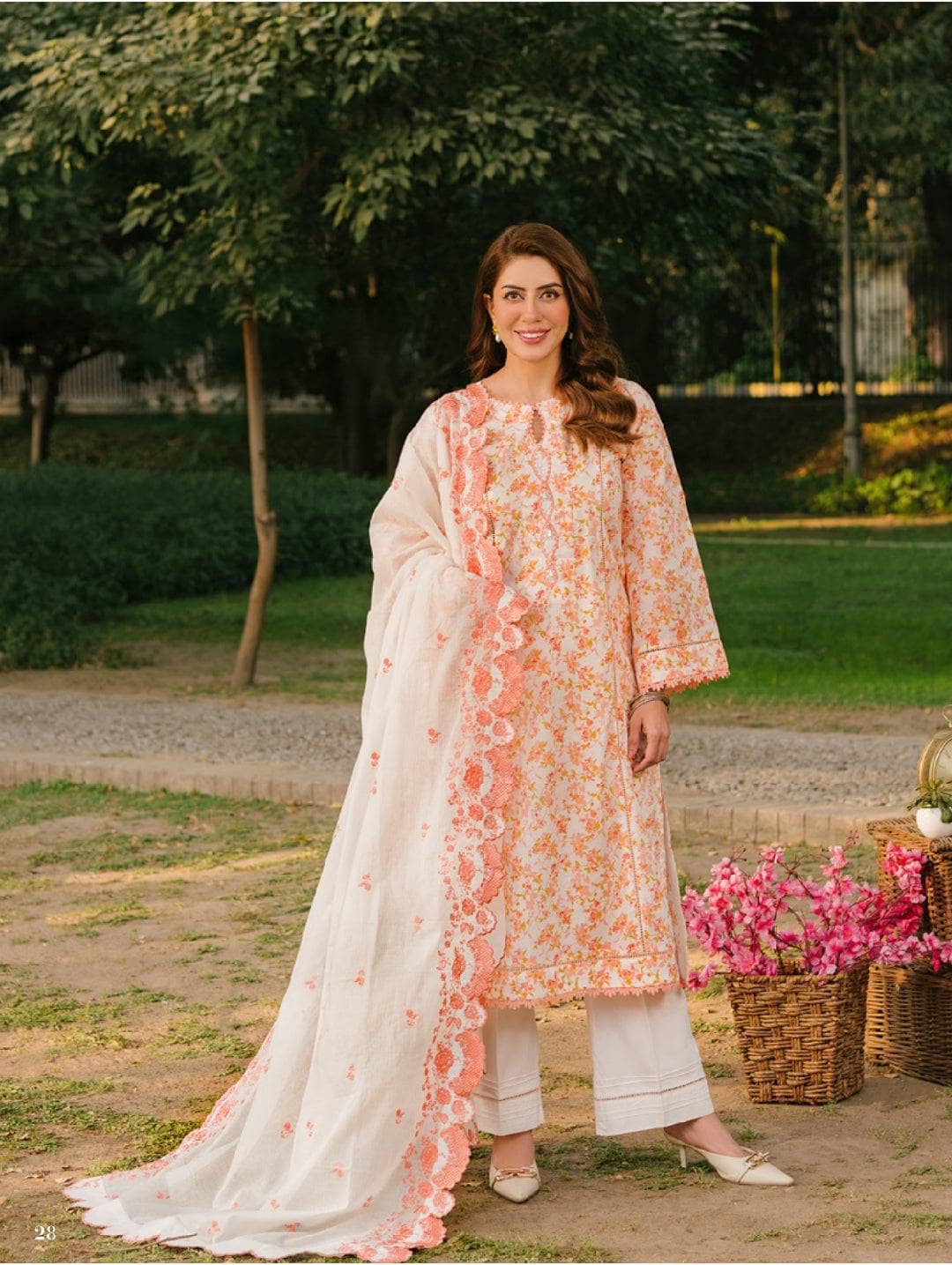 img_gul_ahmed_mothers_collection_awwal_boutique