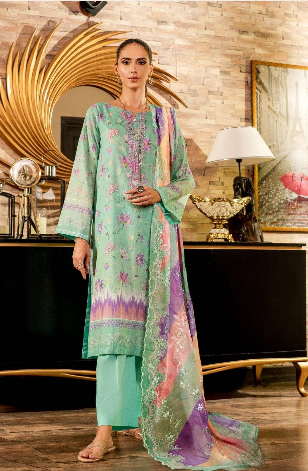 img_gul_jee_lawn_awwal_boutique