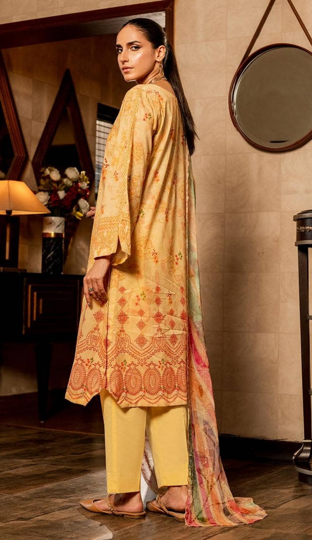 img_gul_jee_lawn_awwal_boutique
