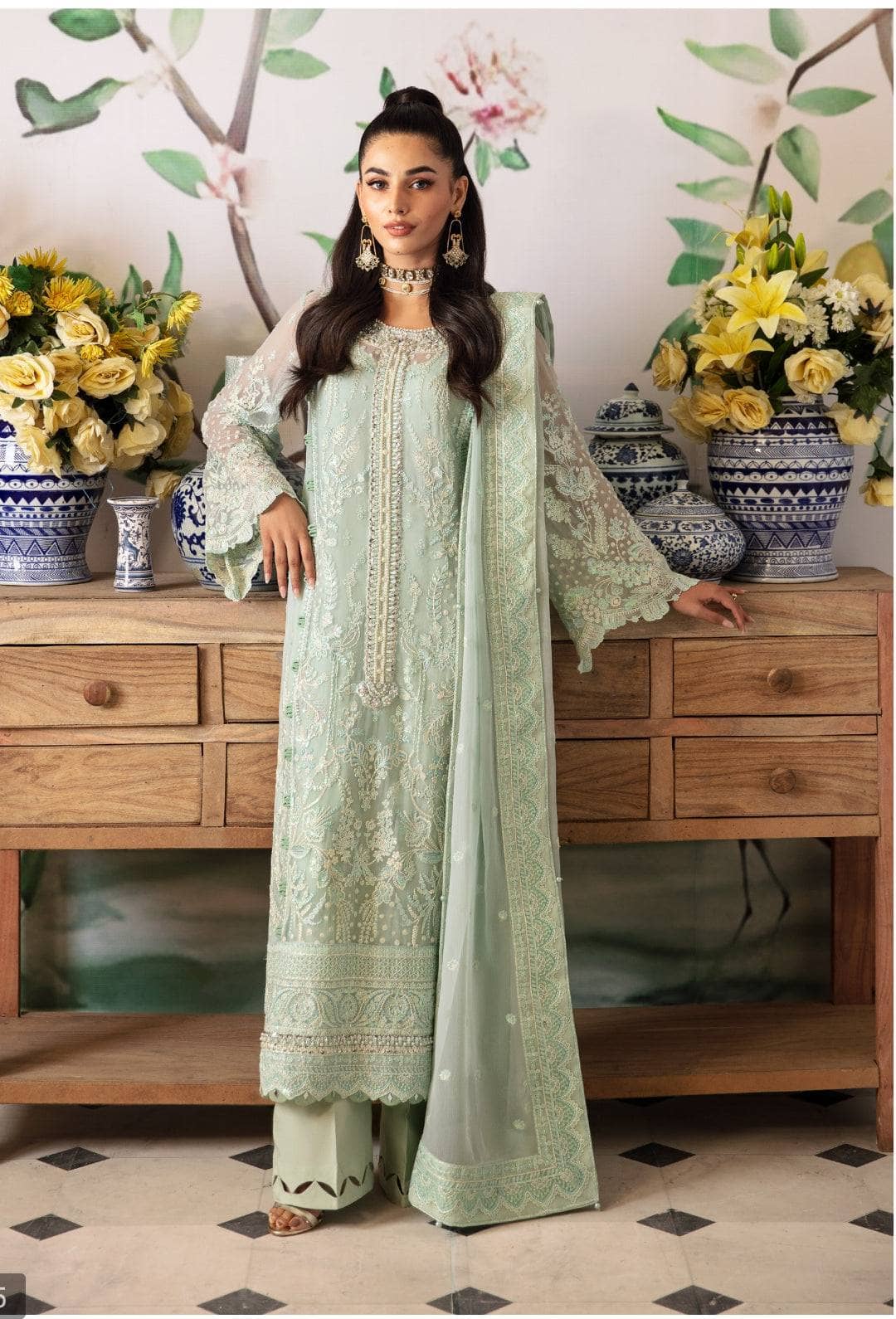 img_gulaal_embroidered_chiffon_awwal_boutique