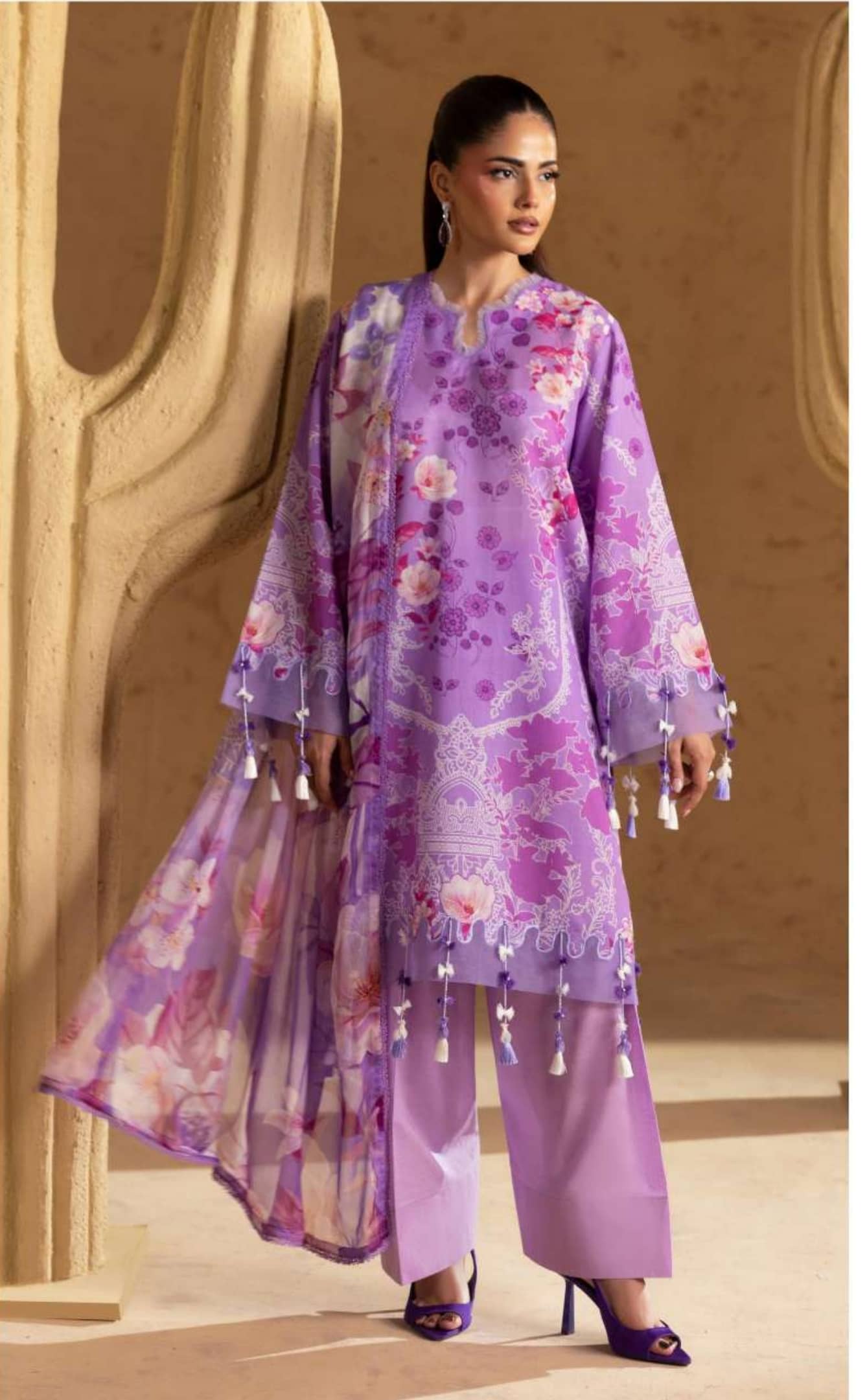 img_gul_jee_lawn_awwal_boutique