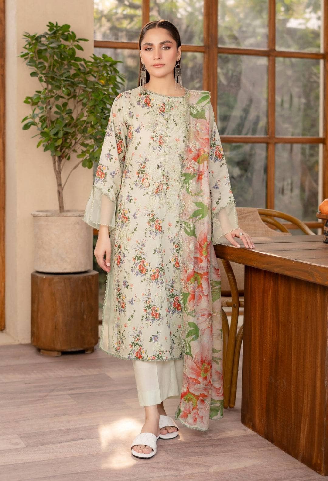 img_guljee_rang_e_haya_awwal_boutique