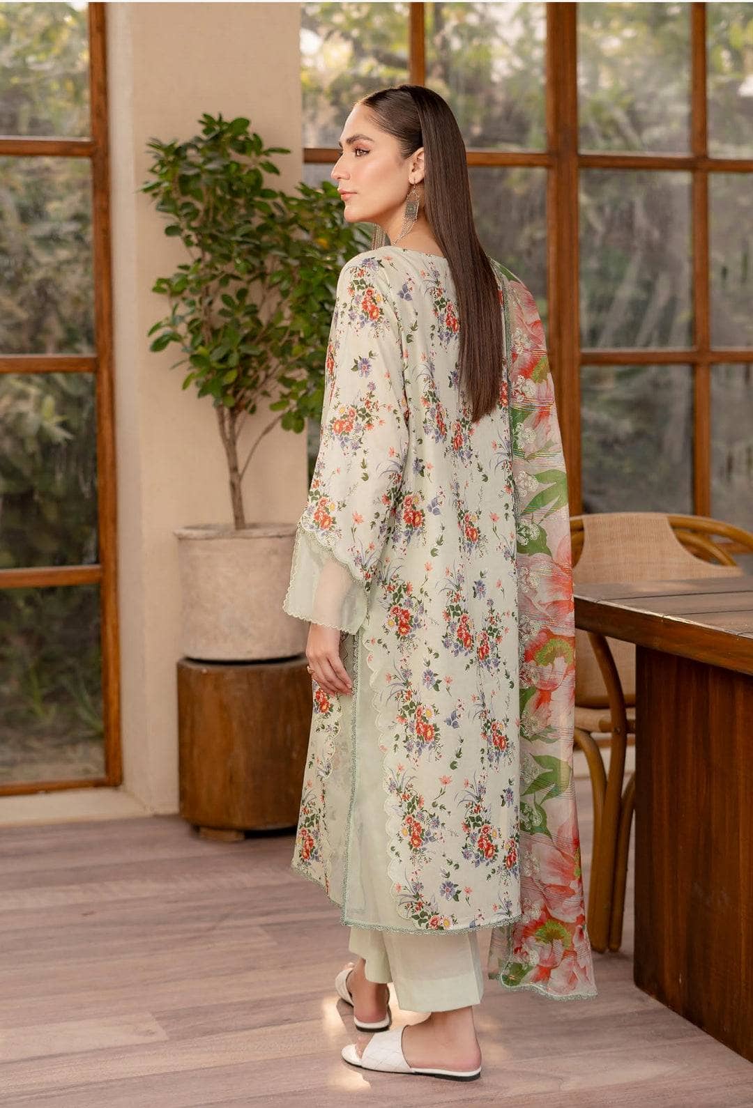 img_guljee_rang_e_haya_awwal_boutique