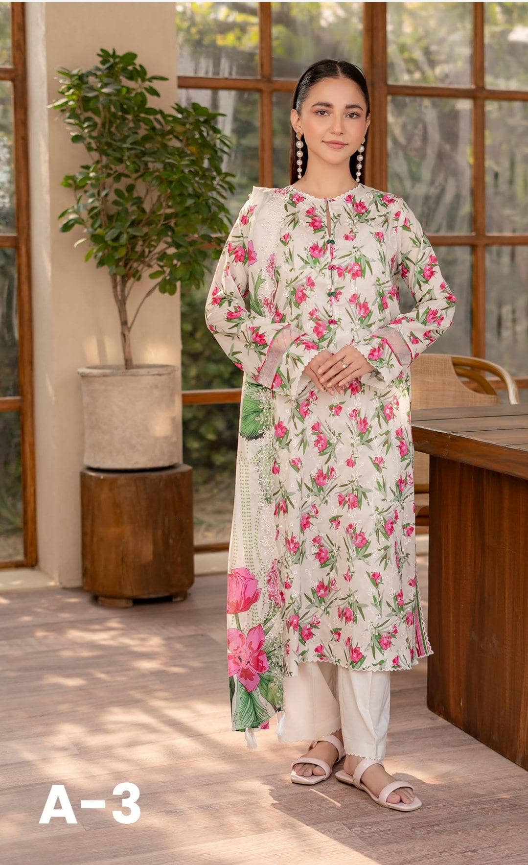 Guljee Ziva Lawn
