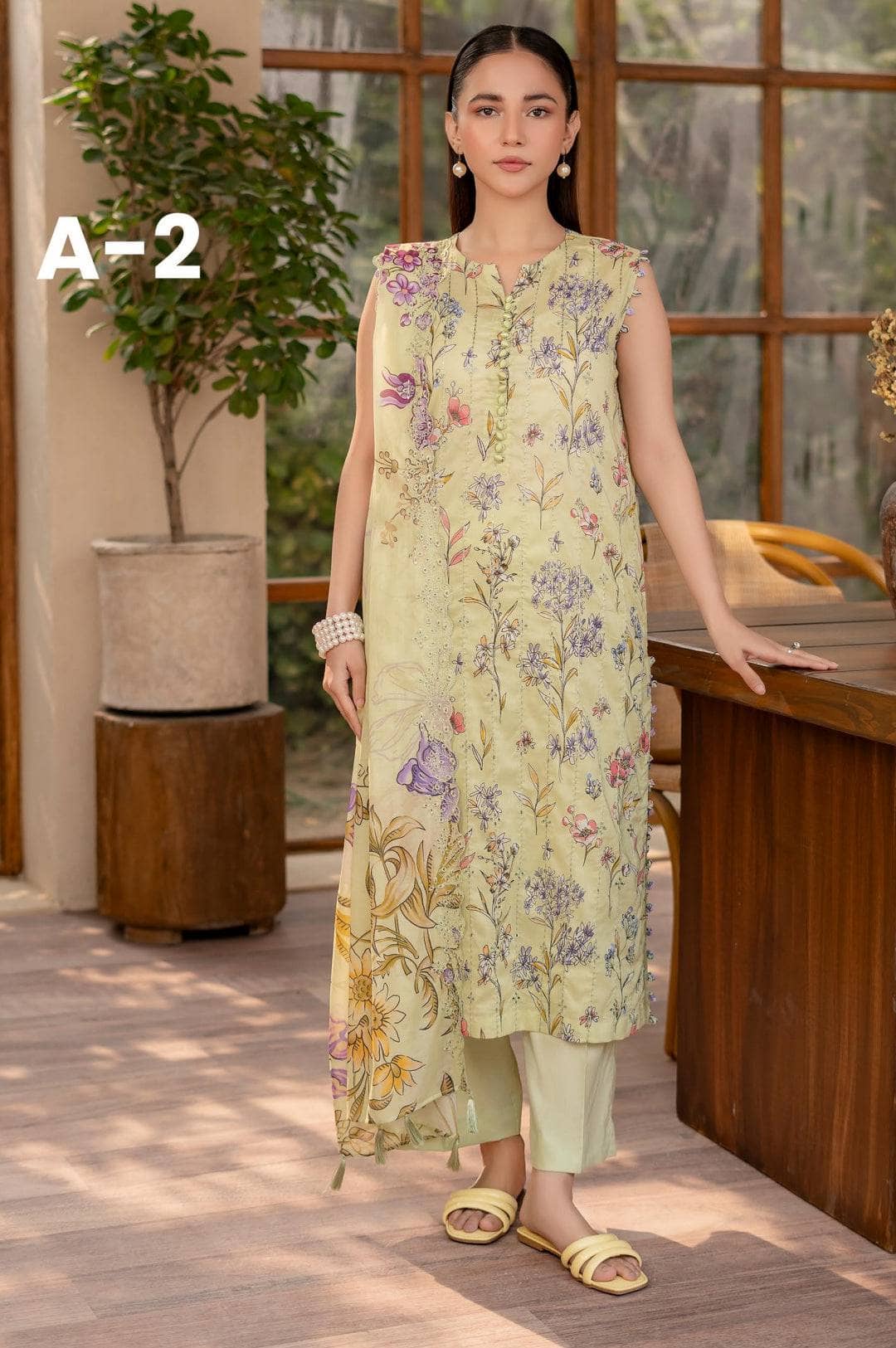 Guljee Ziva Lawn