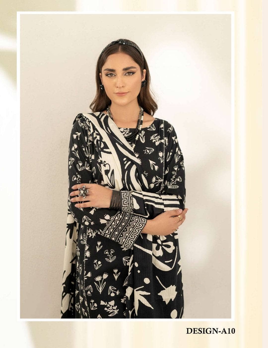 img_selene_by_guljee_linen_awwal_boutique