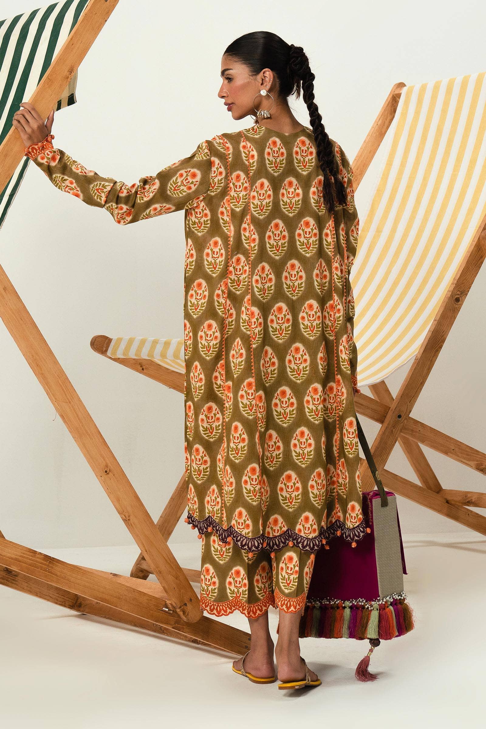 img_sana_safinaz_mahay_lawn_awwal_boutique