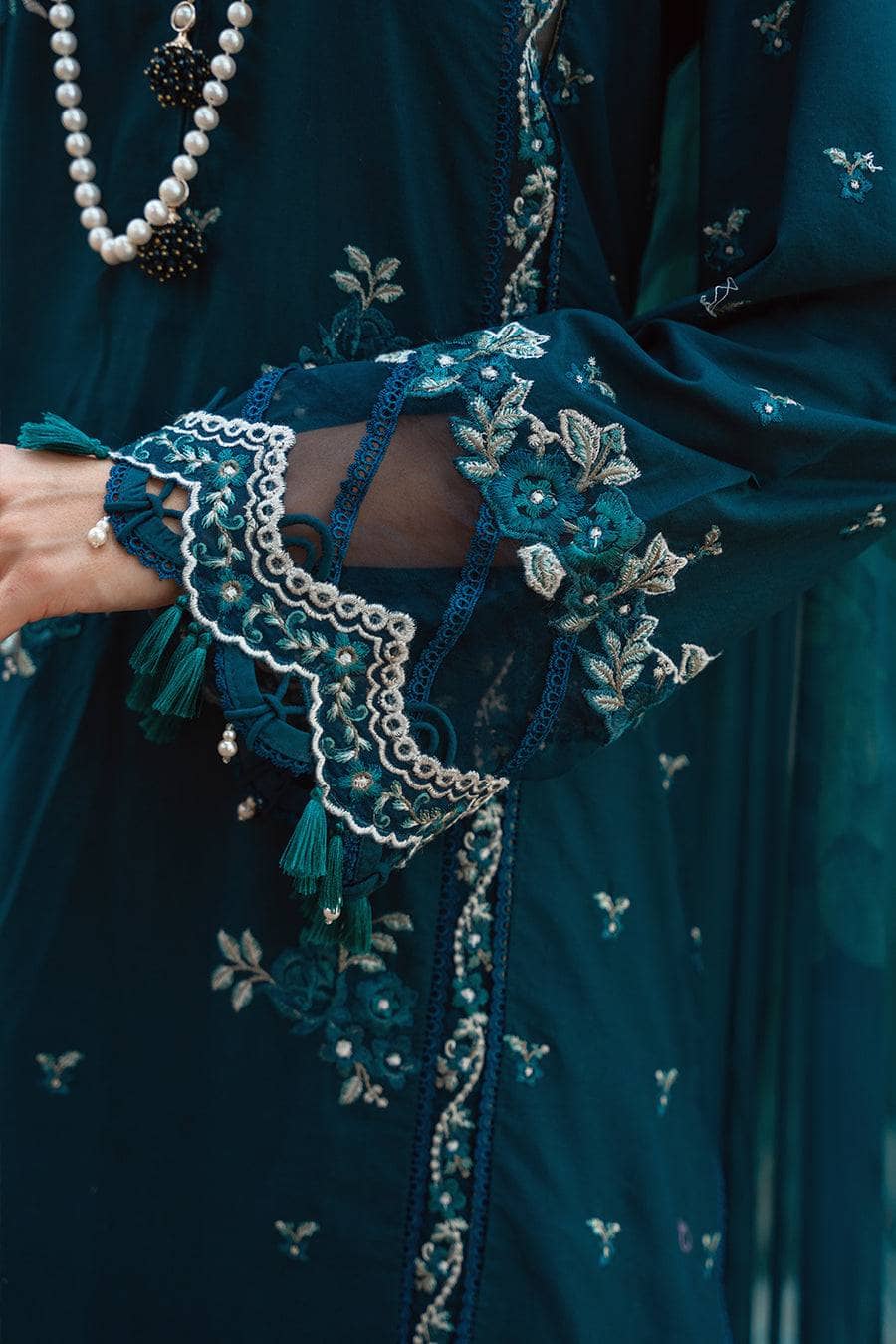 img_saira_rizwan_lawn_awwal_boutique