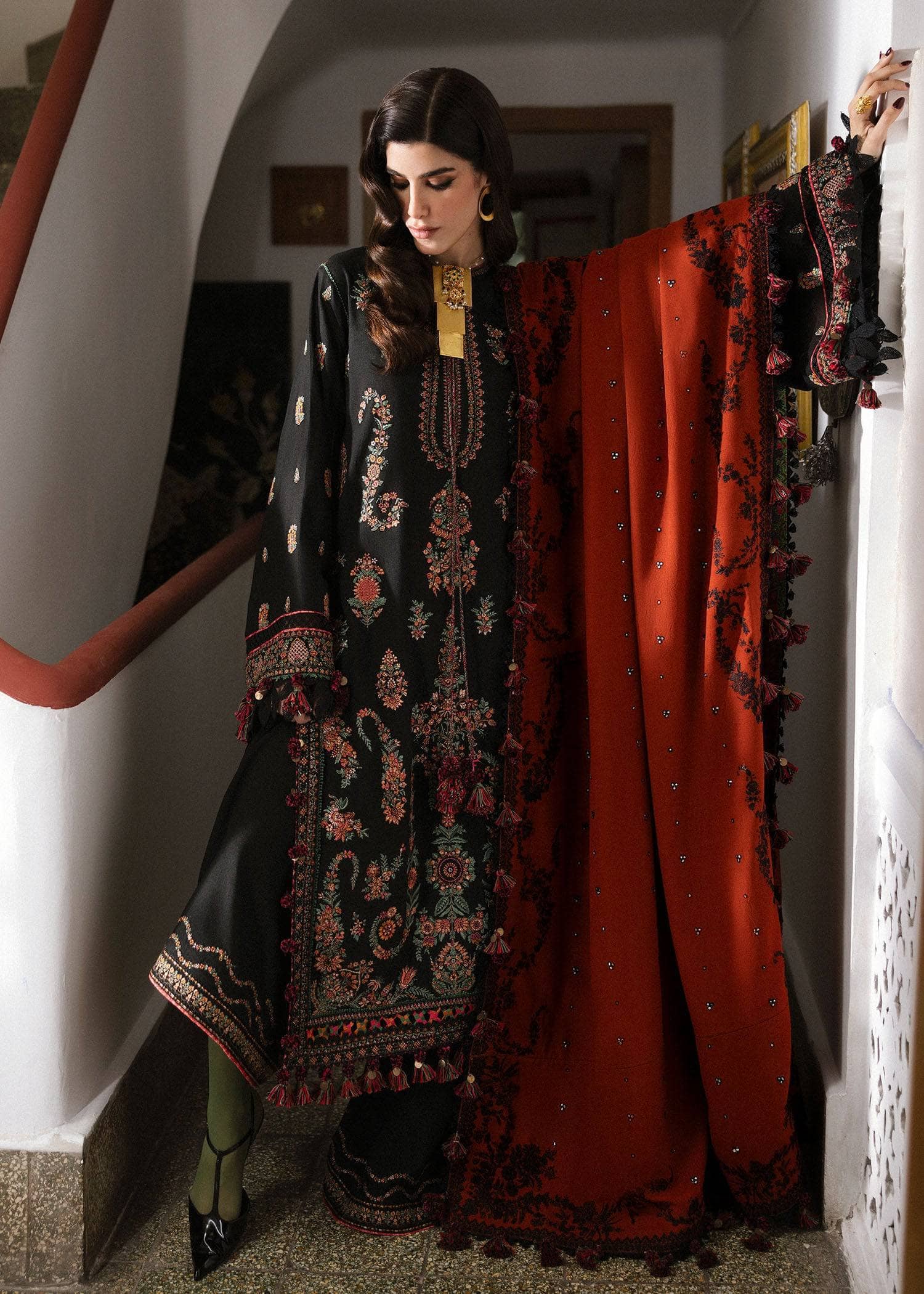 img_hussain_rehar_karandi_awwal_boutique