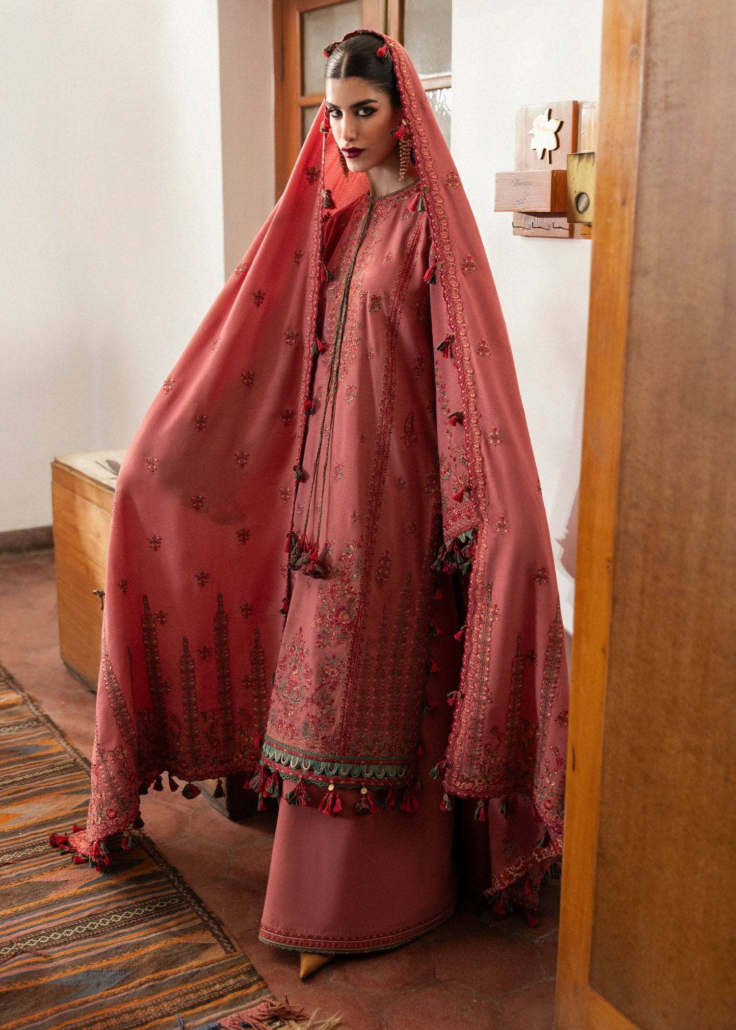 img_hussain_rehar_karandi_awwal_boutique