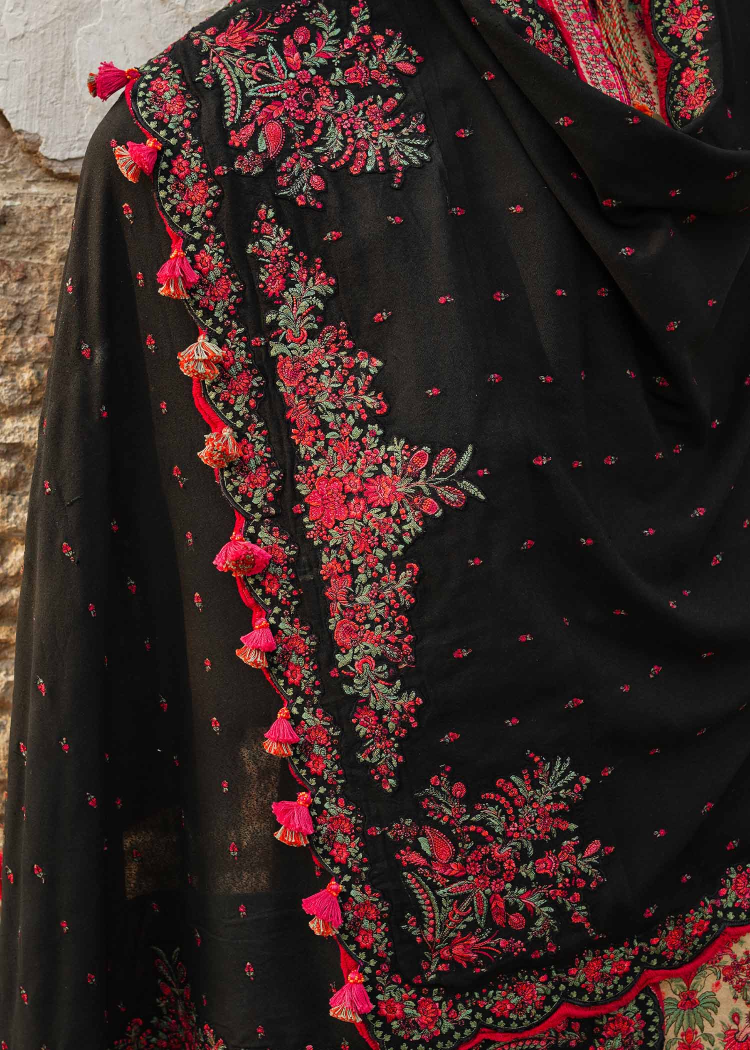img_hussain_rehar_karandi_awwal_boutique