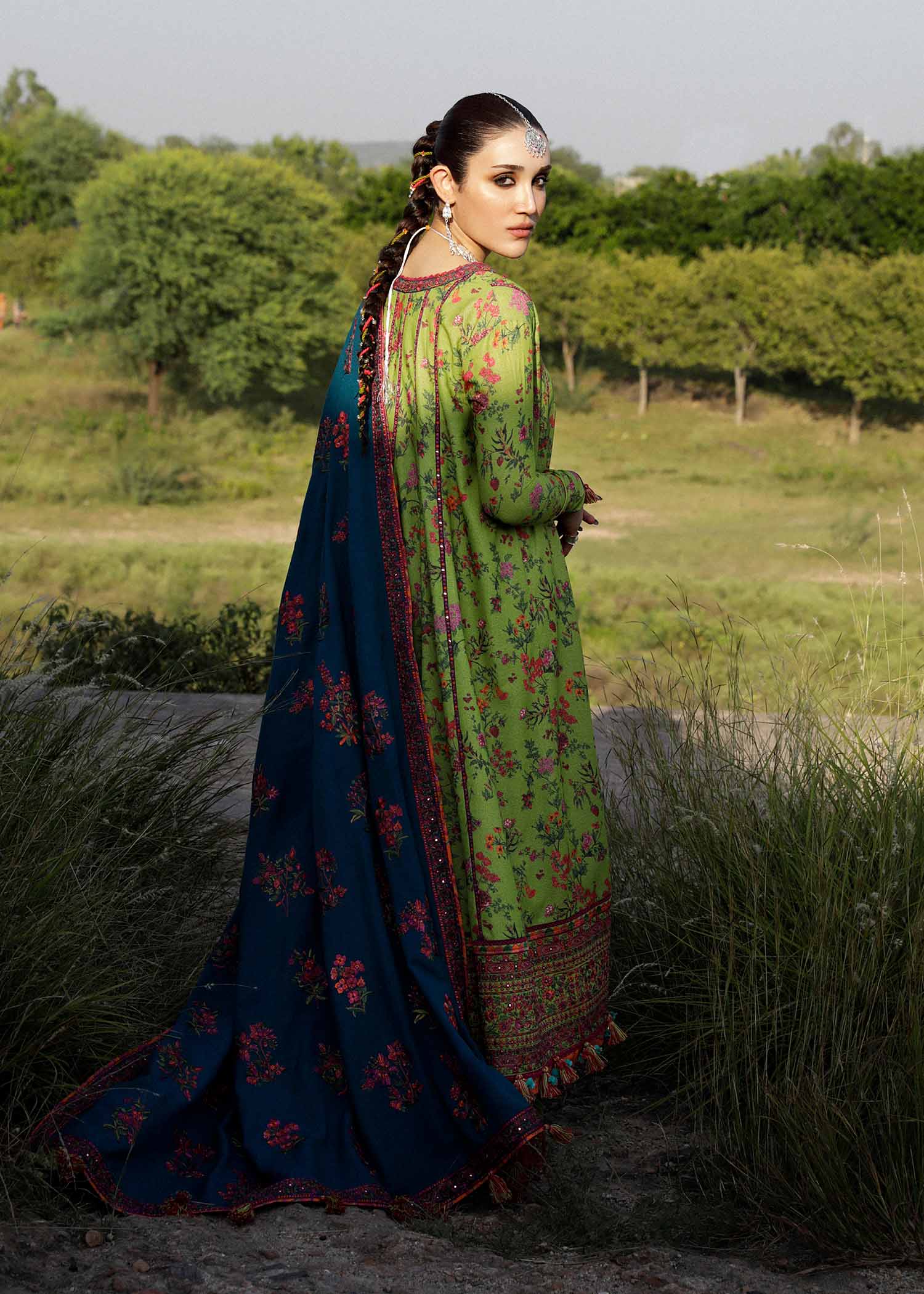 img_hussain_rehar_karandi_awwal_boutique